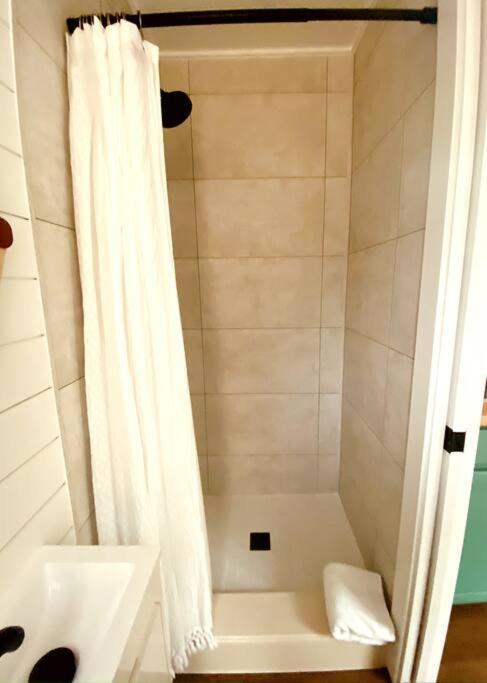 Entirely Private Tiny Home - 1 Mile To Uf Gainesville Exterior photo